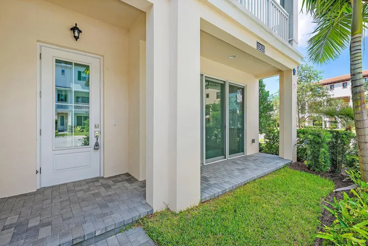FRONT ENTRY