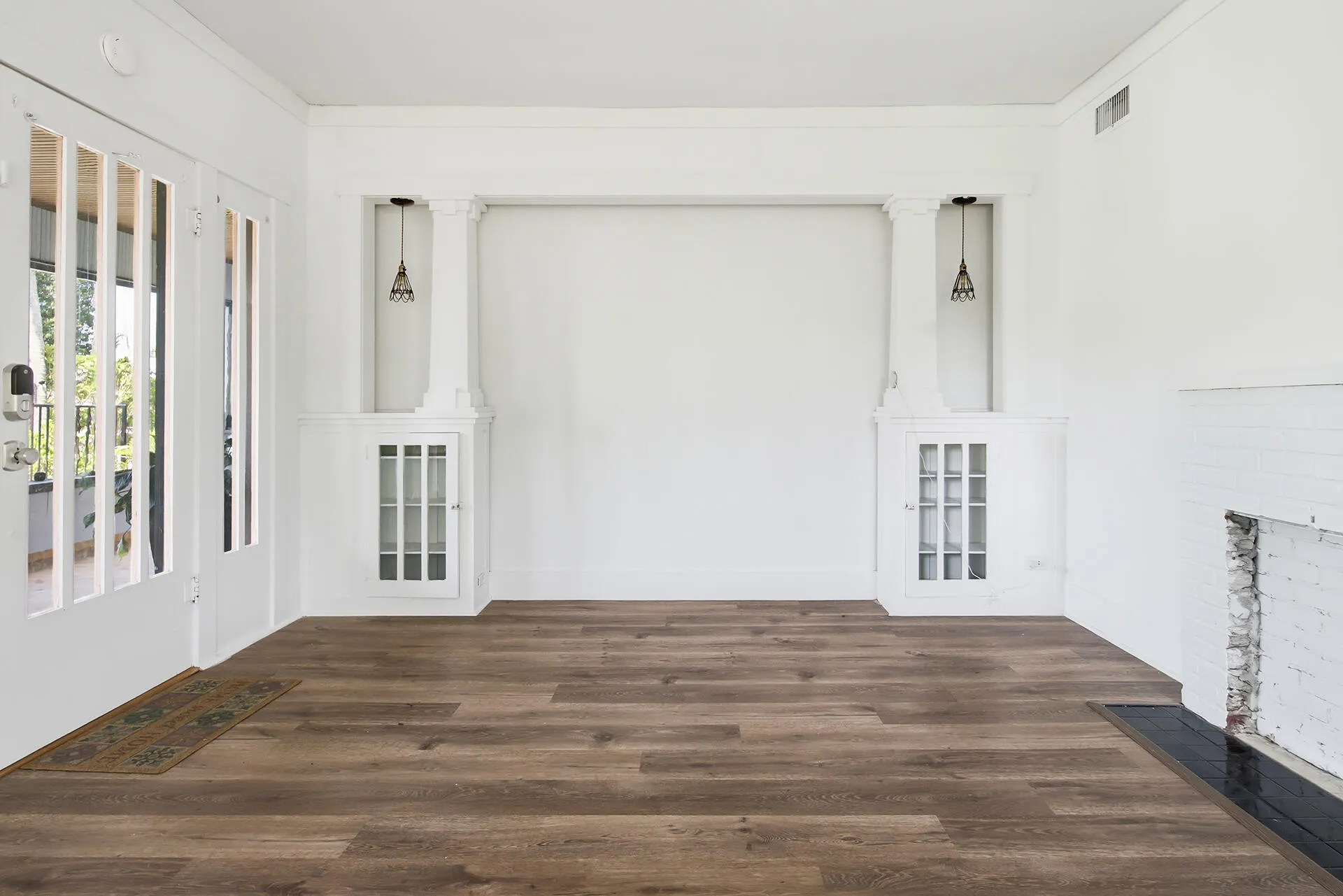 Main level Living room
