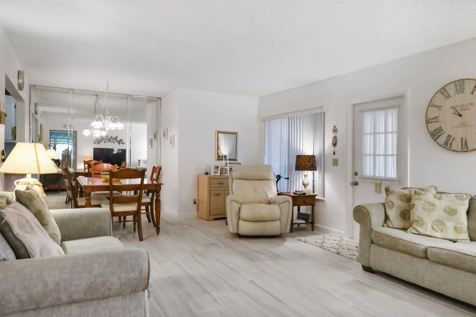 Looking at the living and dinning room from the master room door.