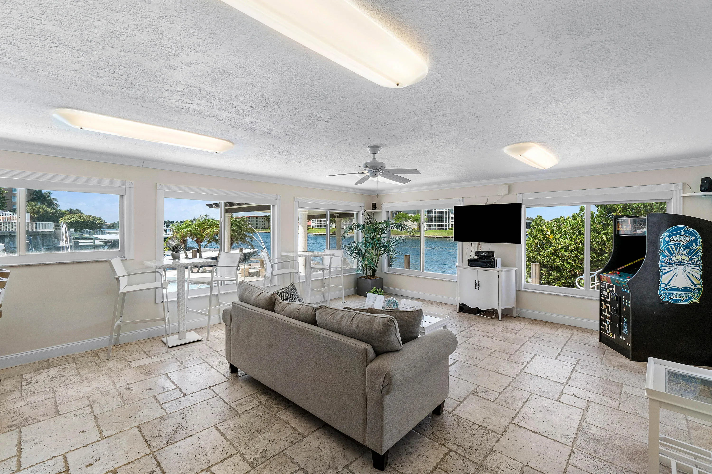 043-1160HillsboroMile-HillsboroBeach-FL-