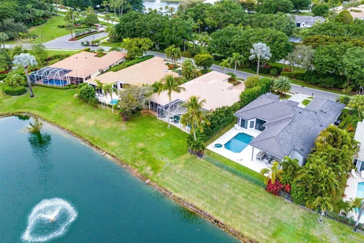 052-3BermudaLakeDrive-PalmBeachGardens-F