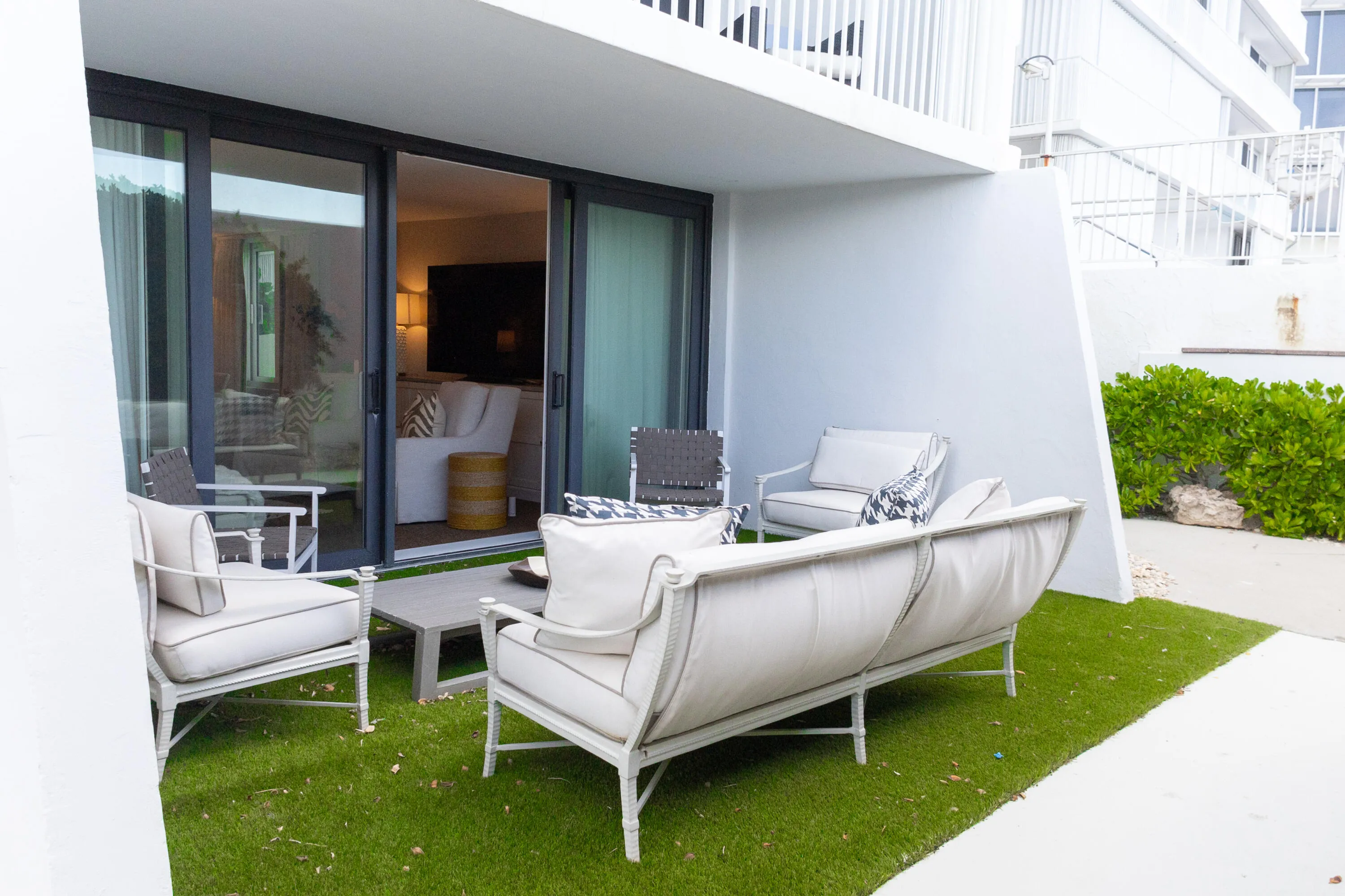3590 S Ocean