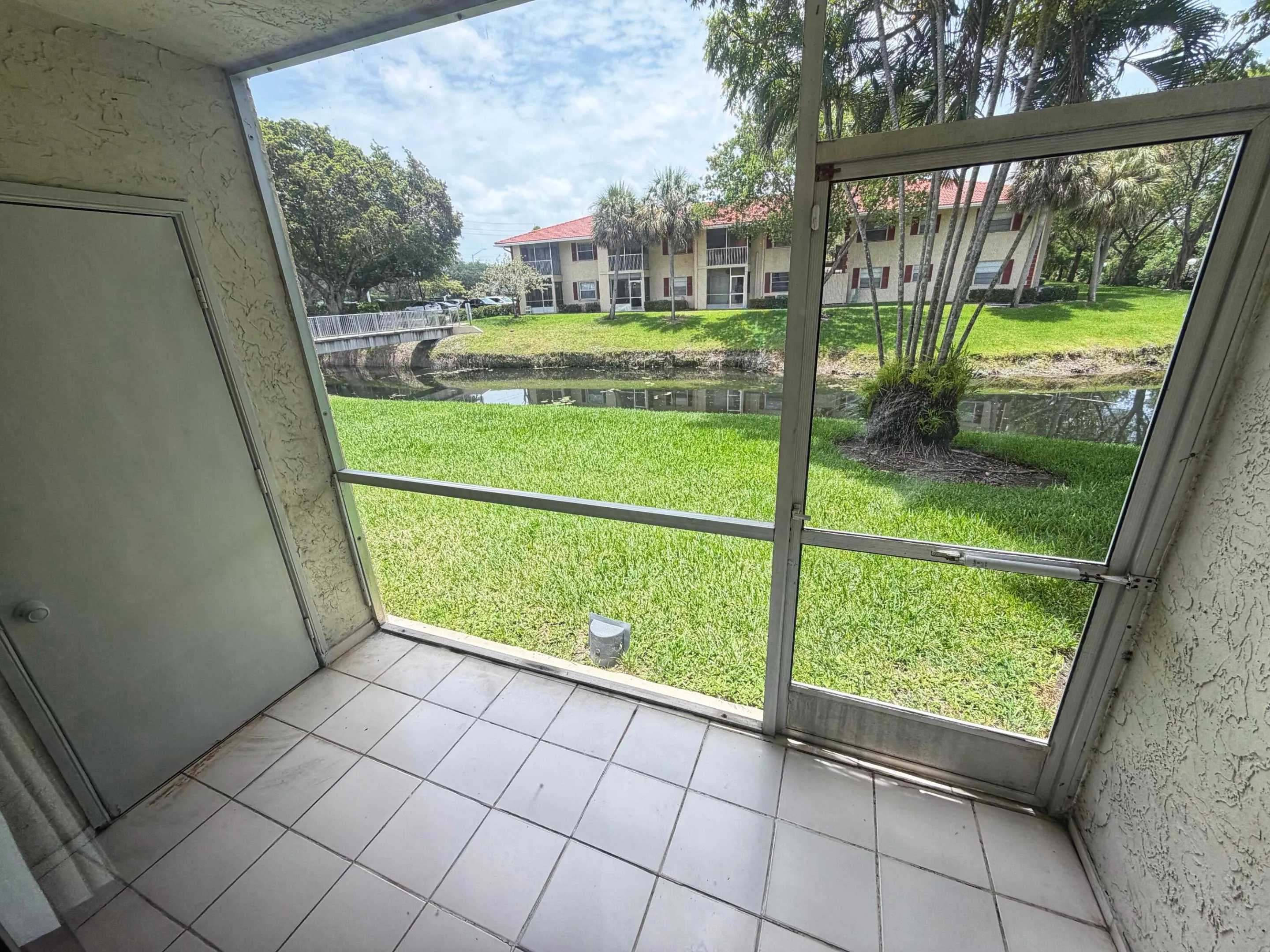 Enclosed Screen Patio