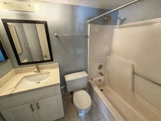 2nd Bathroom