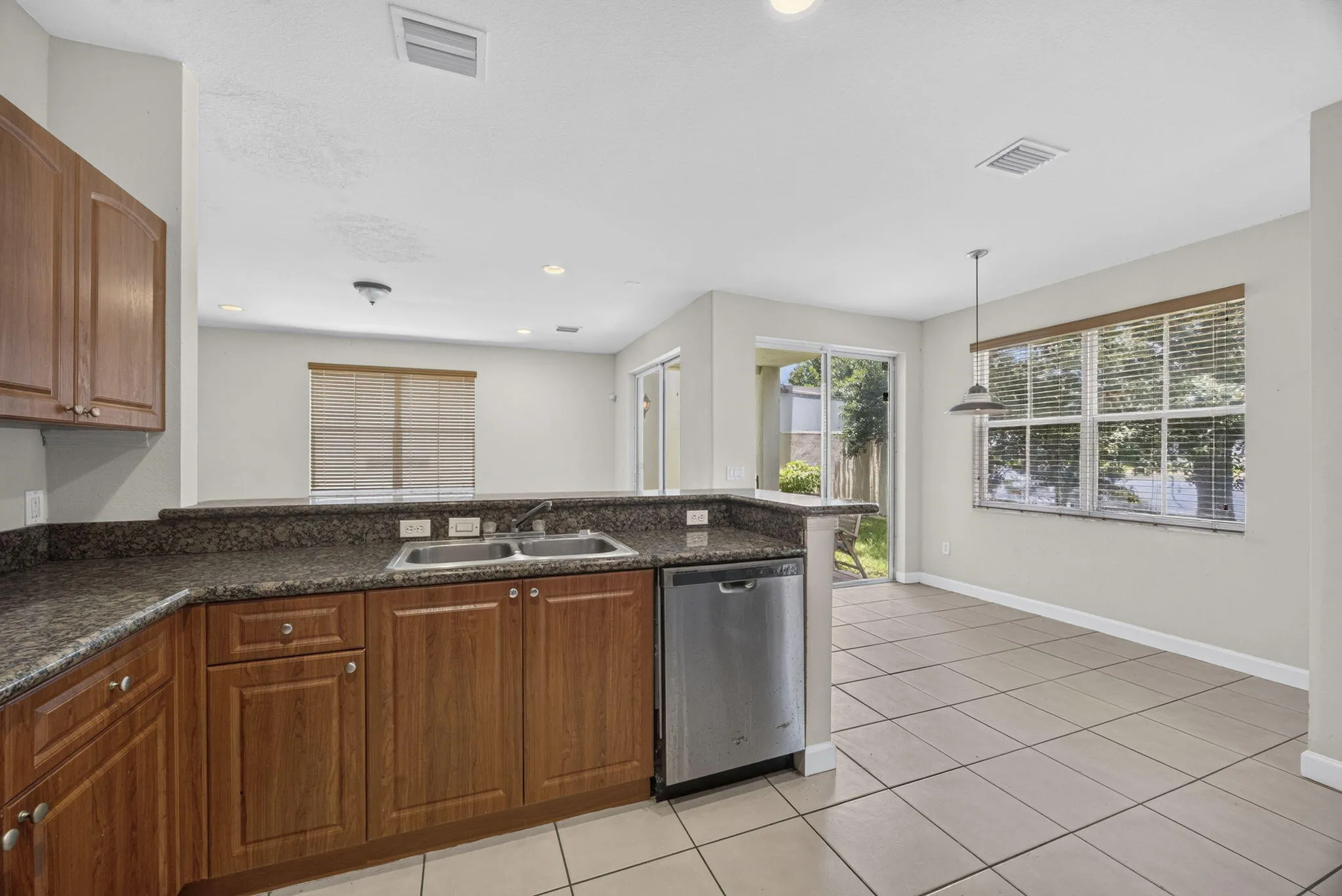 28-web-or-mls-BS1A8663