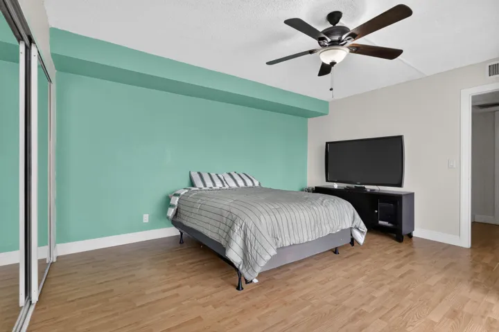24-web-or-mls-_14A2182