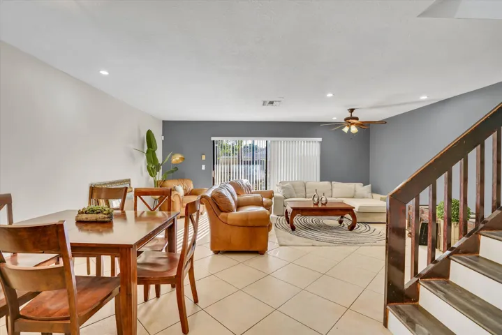 04-7357 NW 34th St-4
