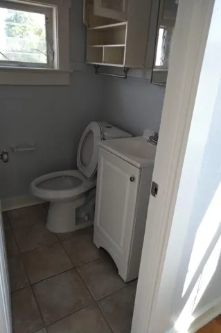 bathroom upstairs