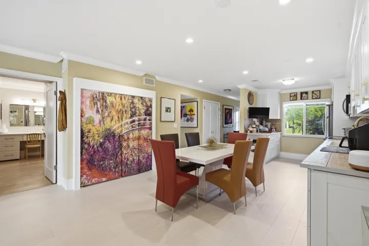 20_luxpro.media 9232 pecky cypress lane