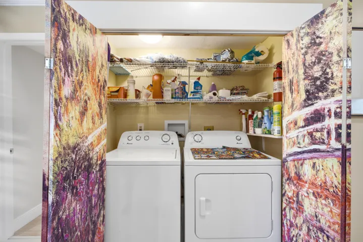 22_luxpro.media 9232 pecky cypress lane