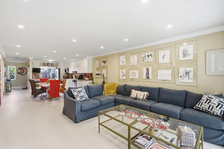 12_luxpro.media 9232 pecky cypress lane