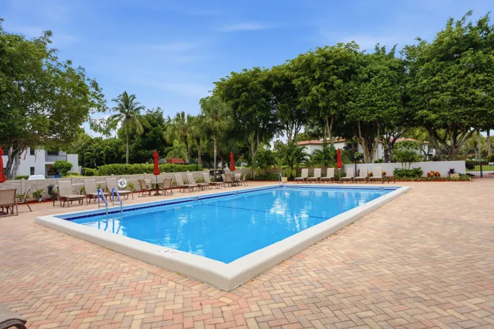 44_luxpro.media 9232 pecky cypress lane