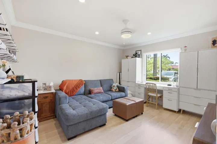 28_luxpro.media 9232 pecky cypress lane