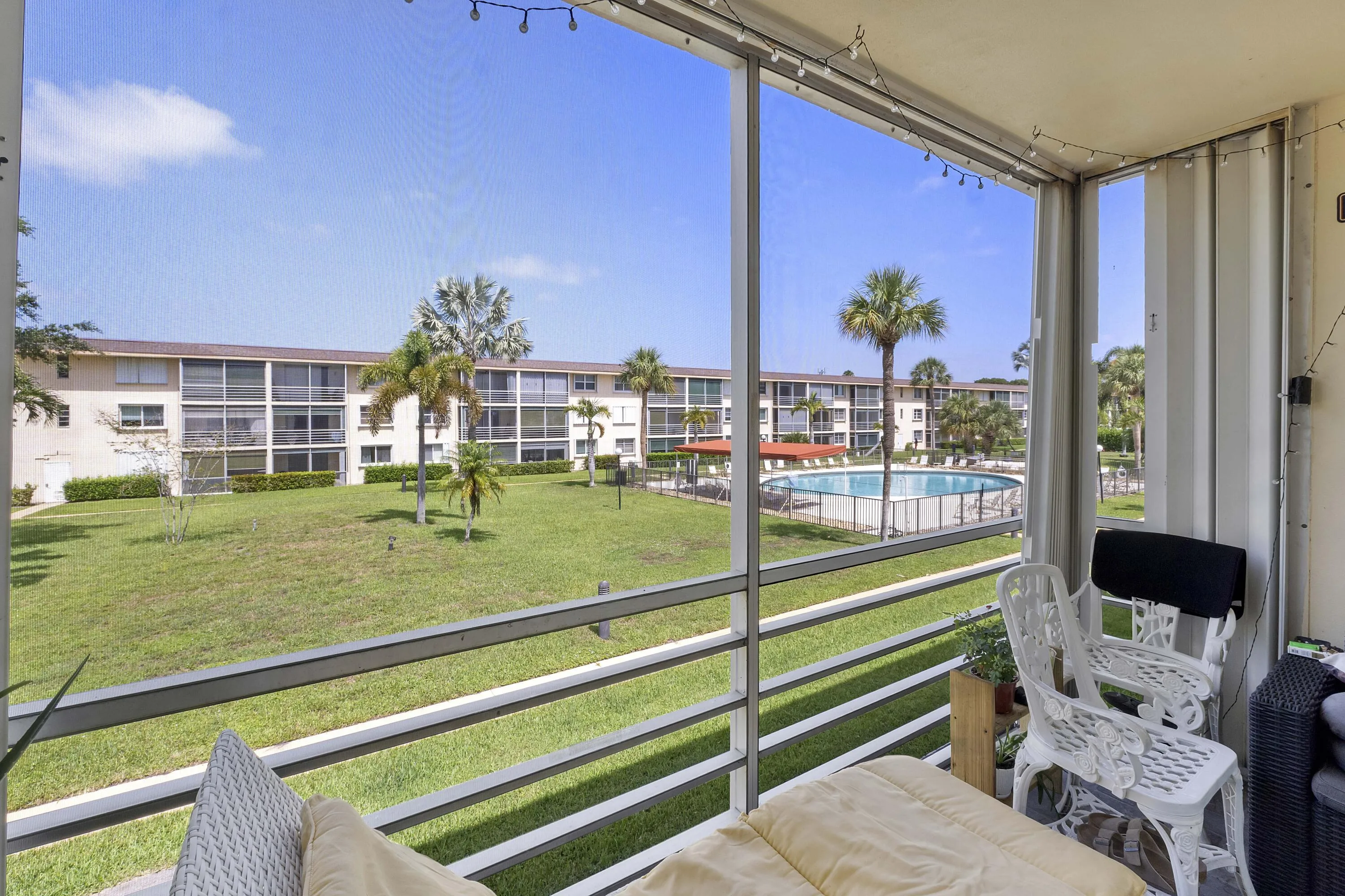 Screened Balcony
