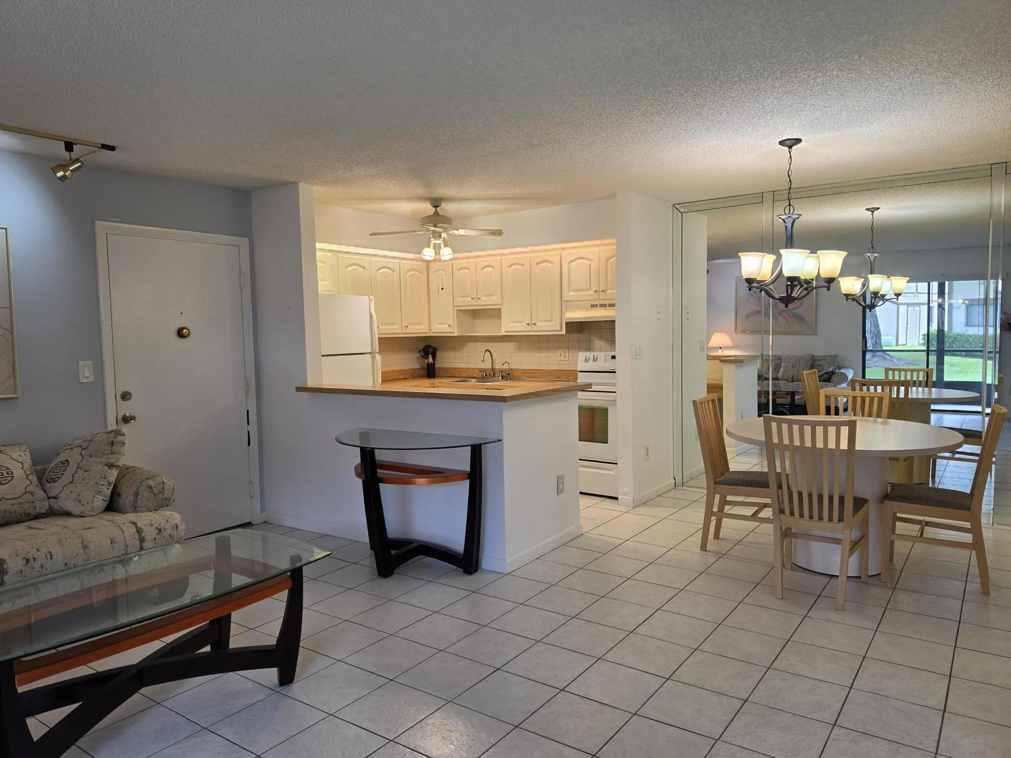 Living / Dining / Kitchen