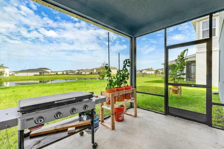 033-9362SerapisWay-PortStLucie-FL-34987-