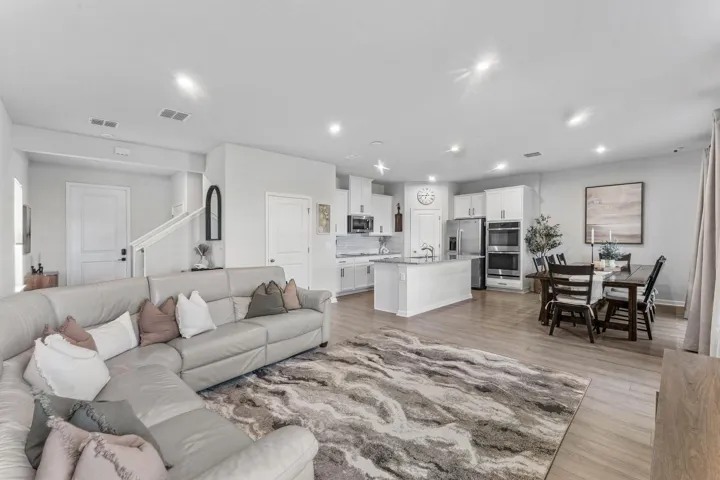 010-9362SerapisWay-PortStLucie-FL-34987-