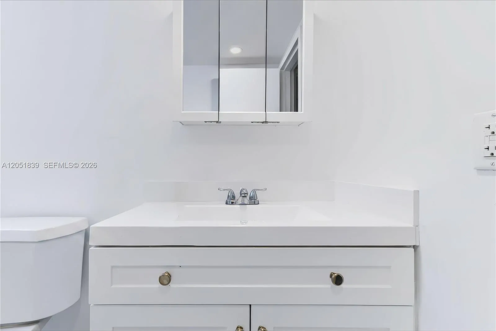 2nd Bathroom