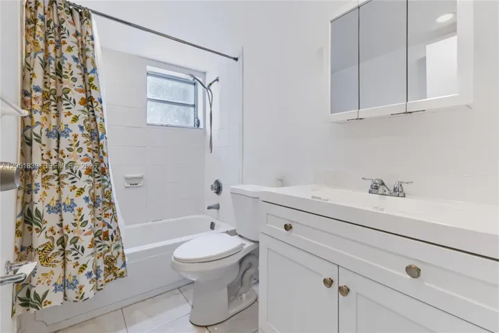 2nd Bathroom