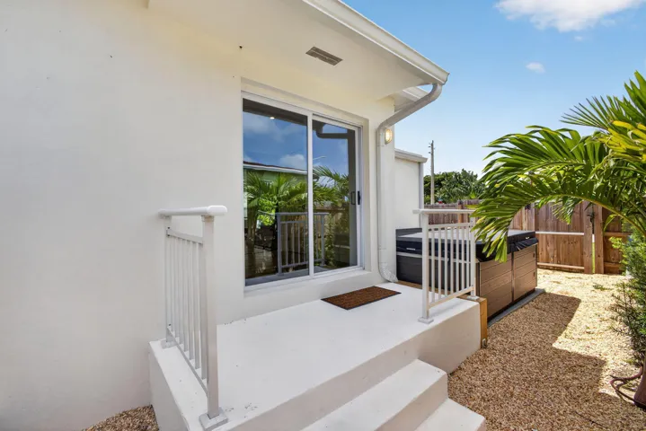 Side Entrance off Kitchen