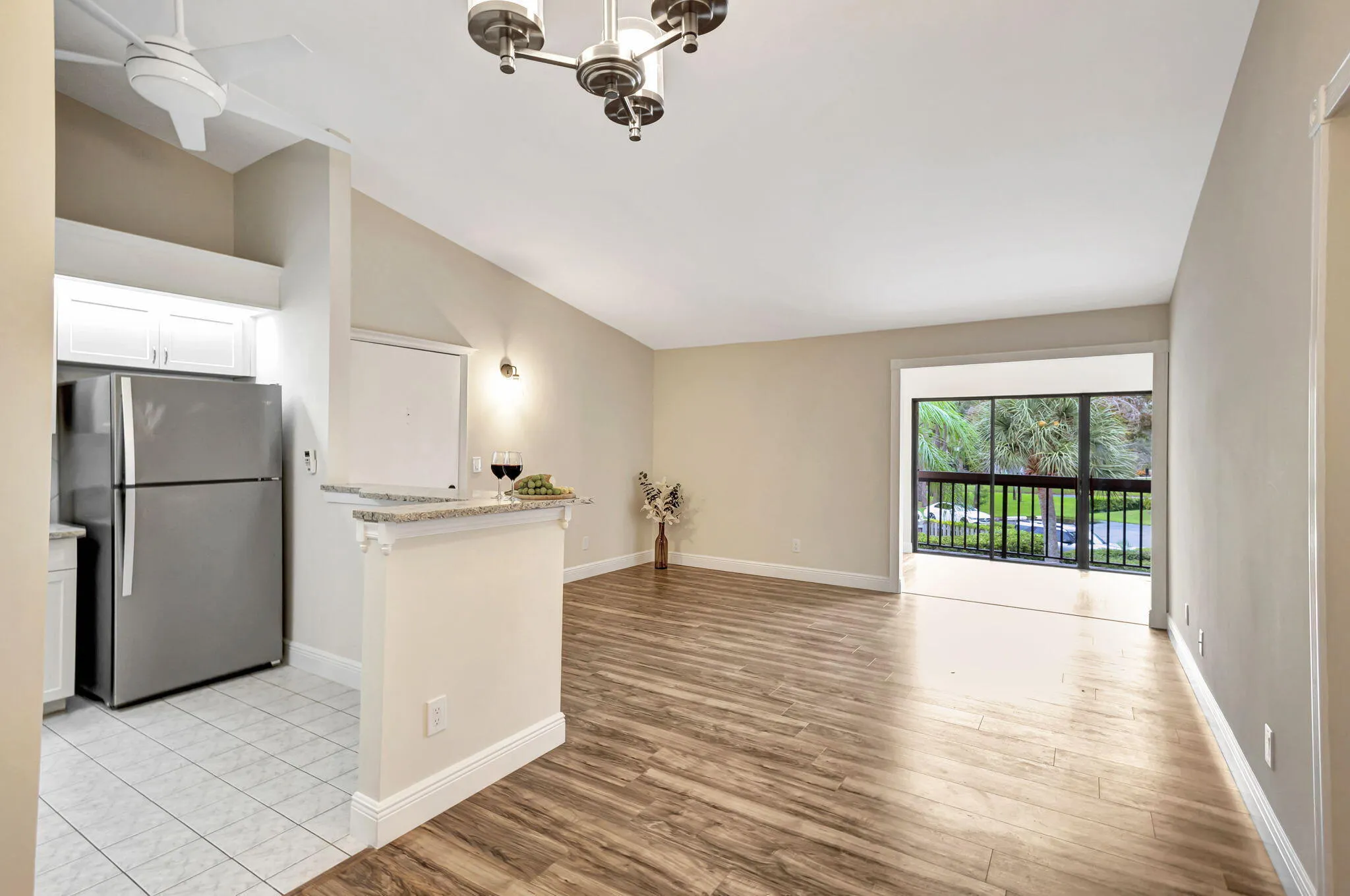 4B - Kitchen to Dining Room