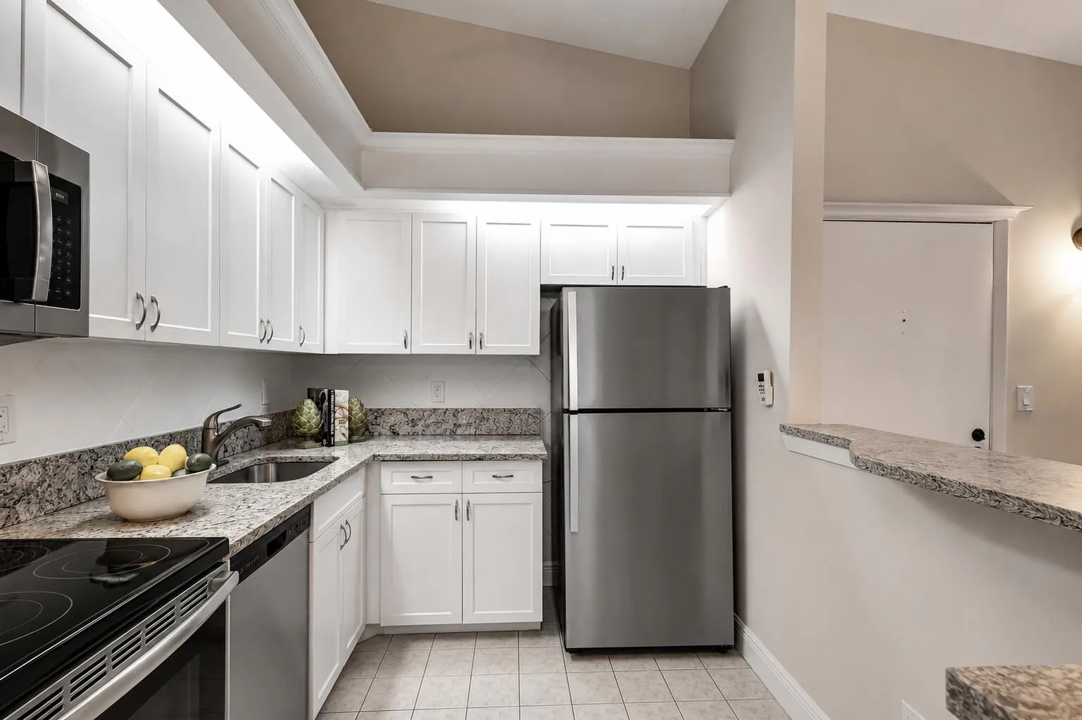 4 - Kitchen