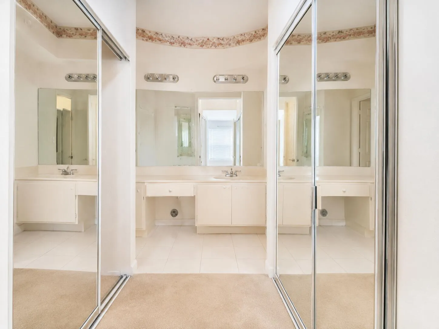 MASTER BATHROOM (AI ENHANCED)