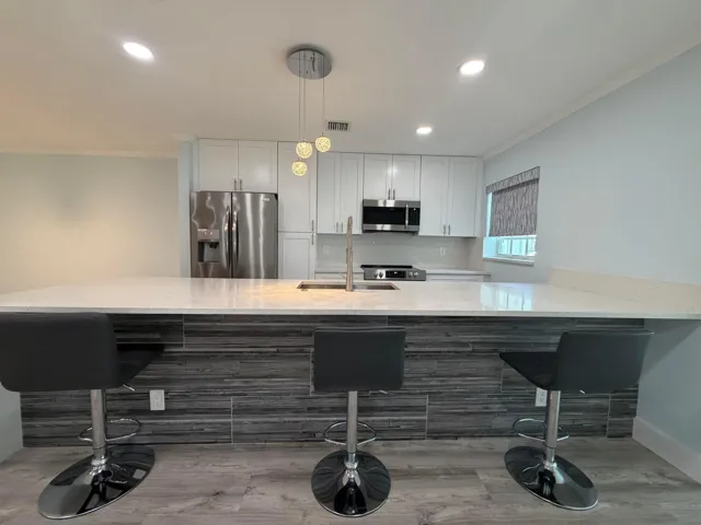 Kitchen Bar