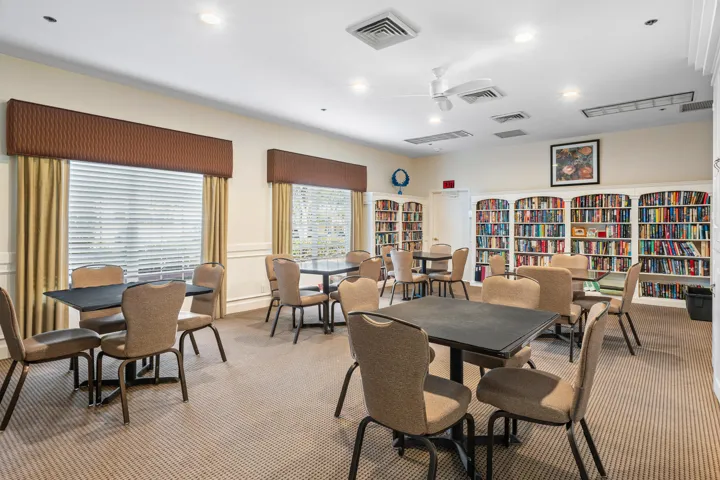 037-14388EmeraldLakeDrive-2-DelrayBeach-