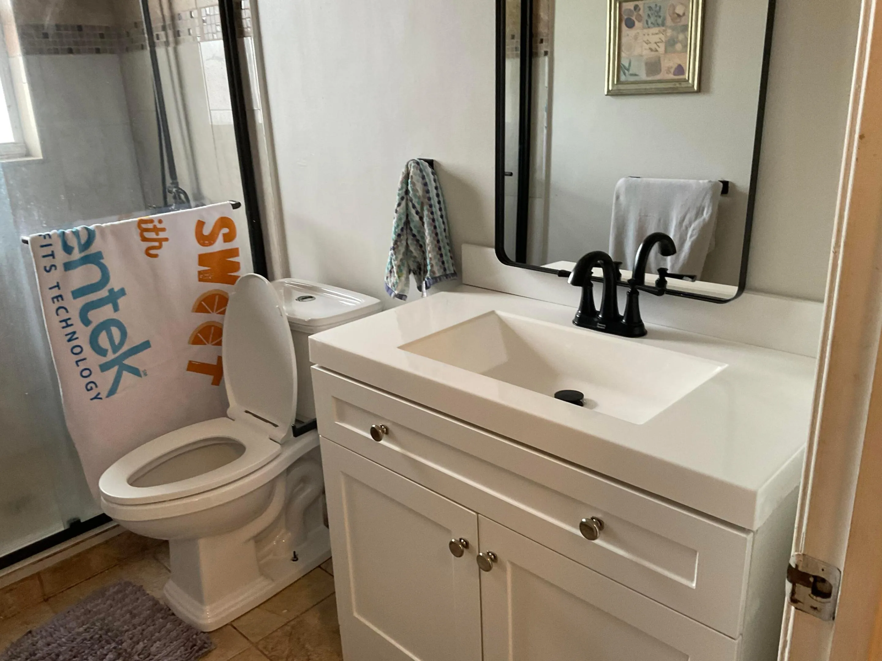 GUEST BATH
