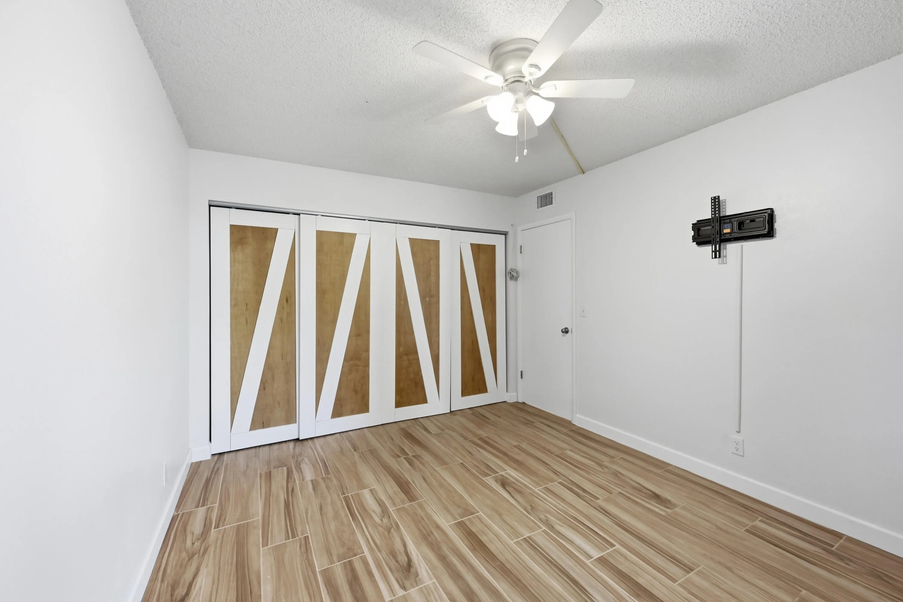 14_bedroom 2