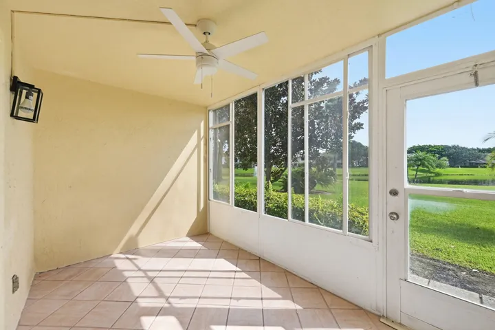 23_sun room