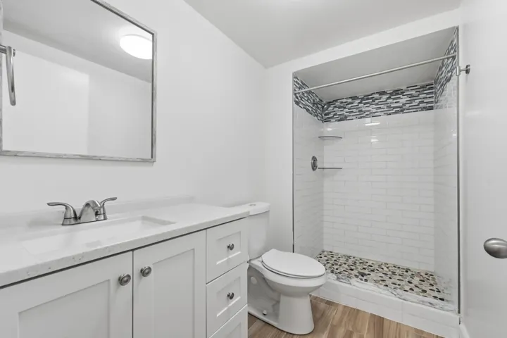 15_bathroom
