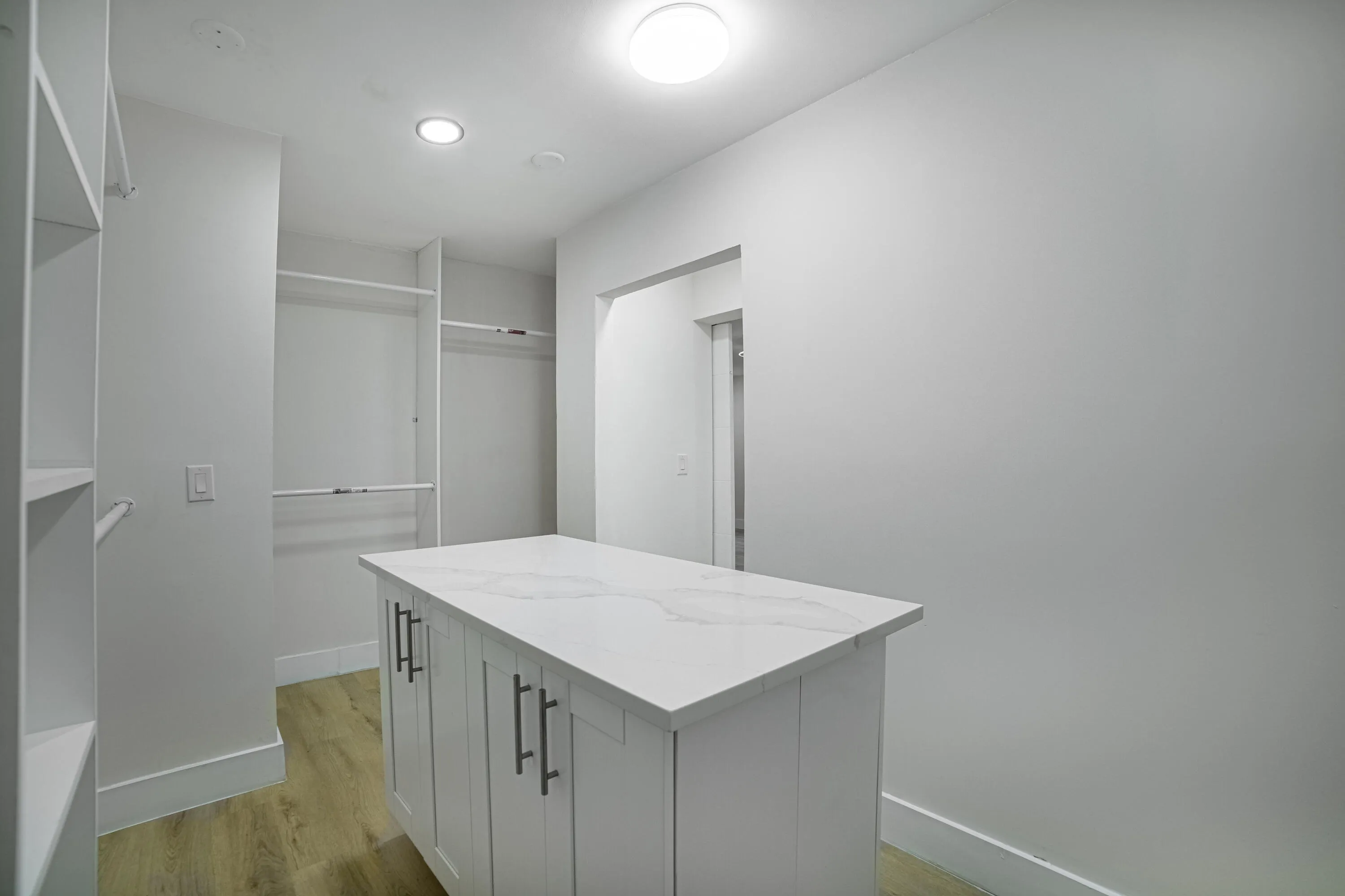 master walking closet