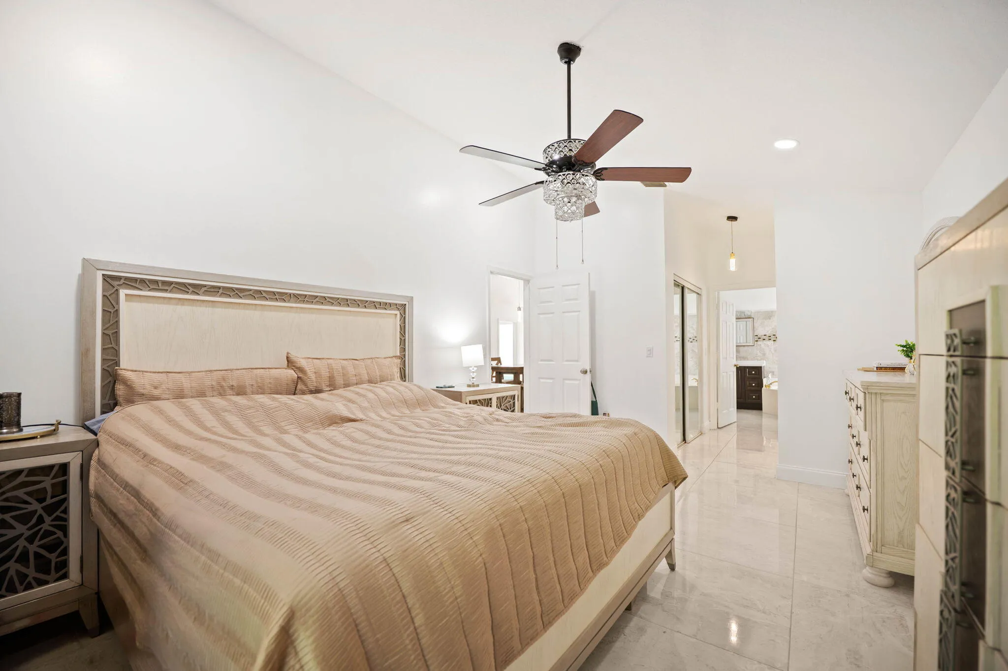 15-web-or-mls-1842-oak-berry-cir
