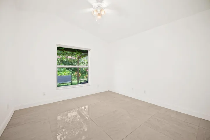19-web-or-mls-1842-oak-berry-cir