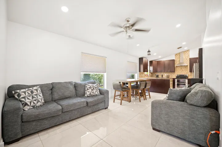 14-web-or-mls-1842-oak-berry-cir