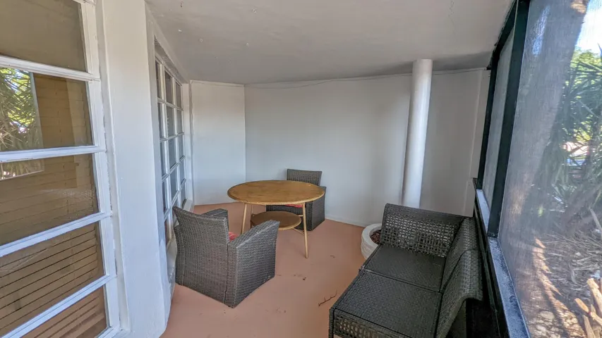 Screened Patio / Outdoor Living Room