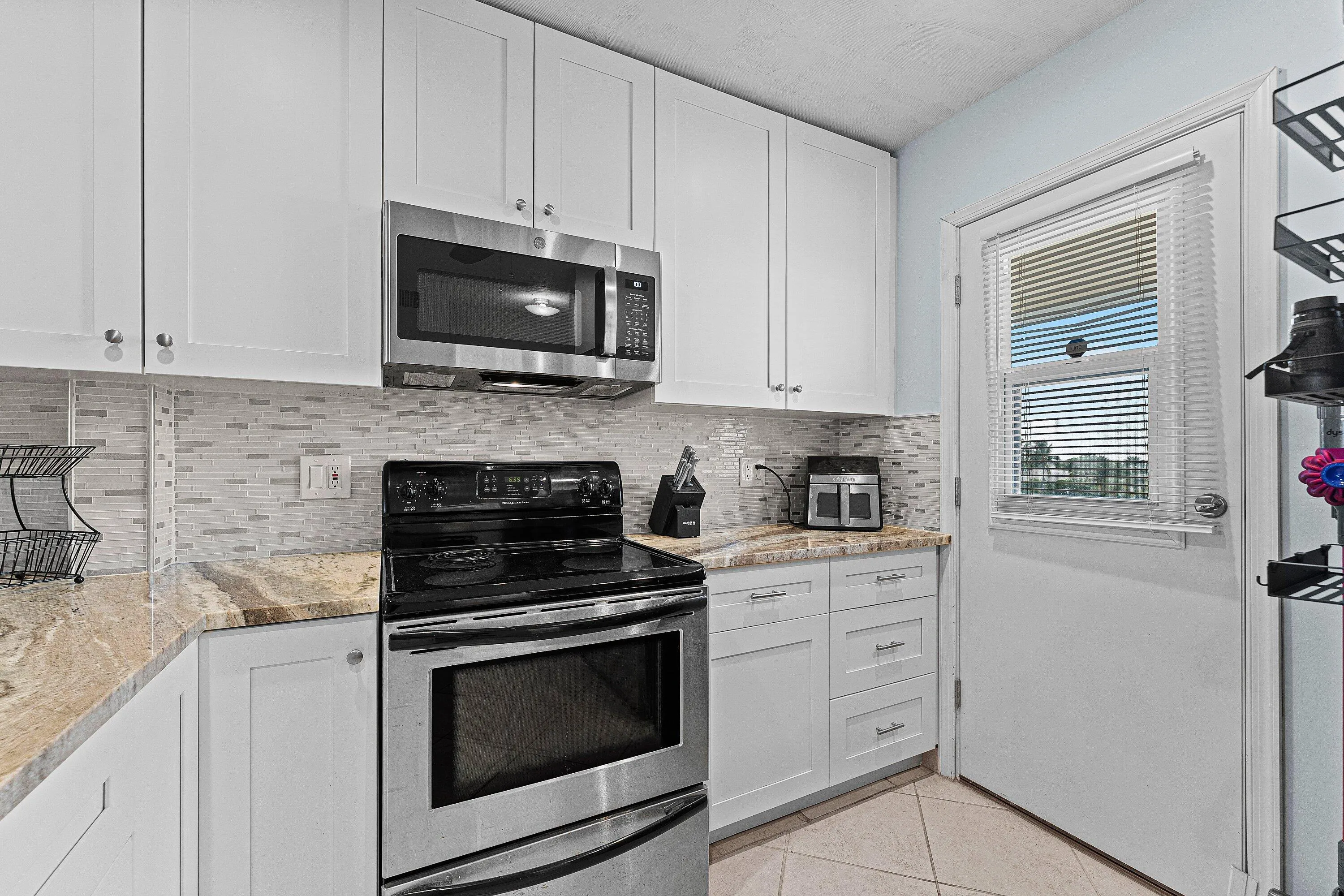 007-3851NorthOceanBoulevard-403-GulfStre