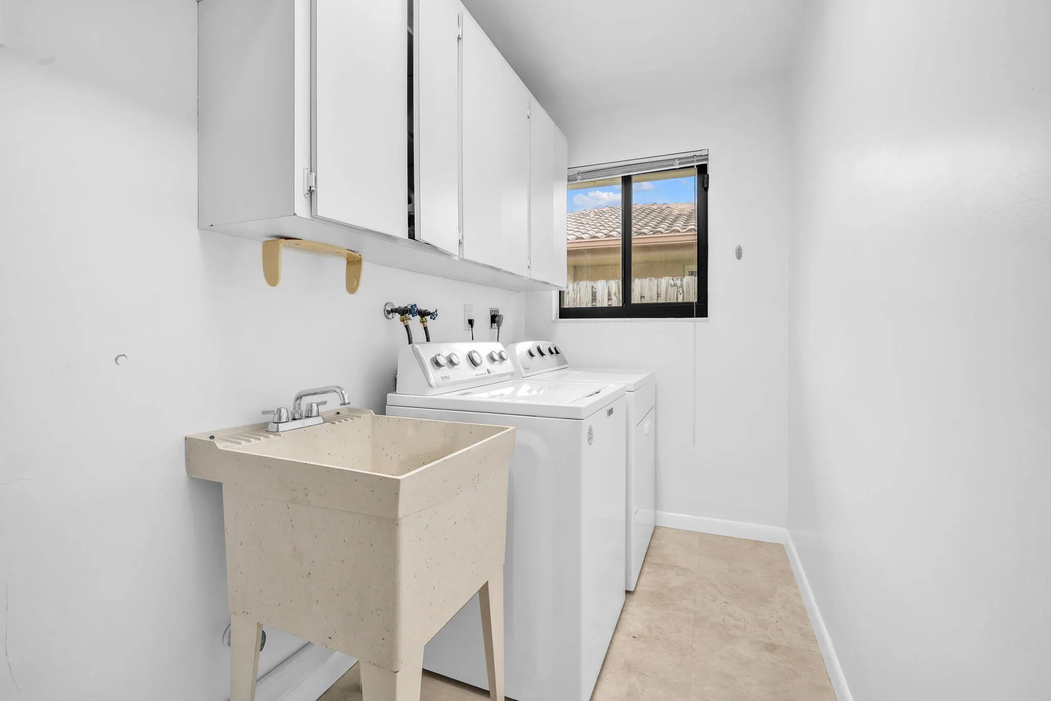 Property photo 46