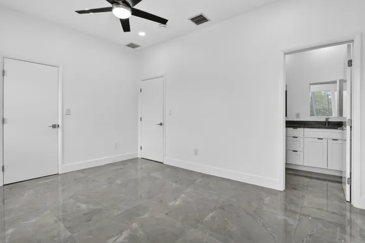655_property-16