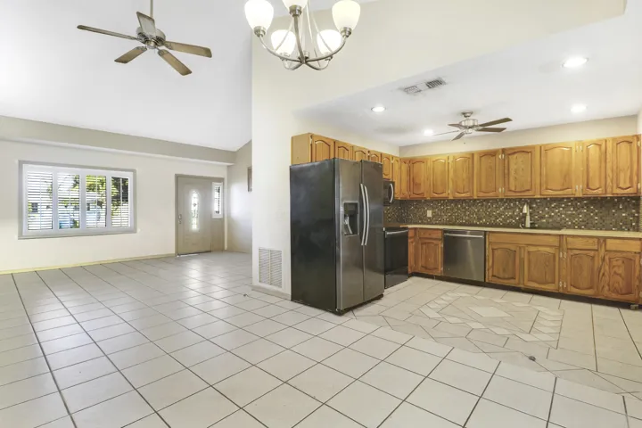 Dining/ Kitchen