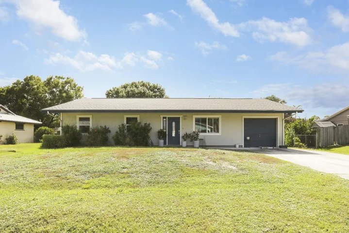 5601 Palm Dr