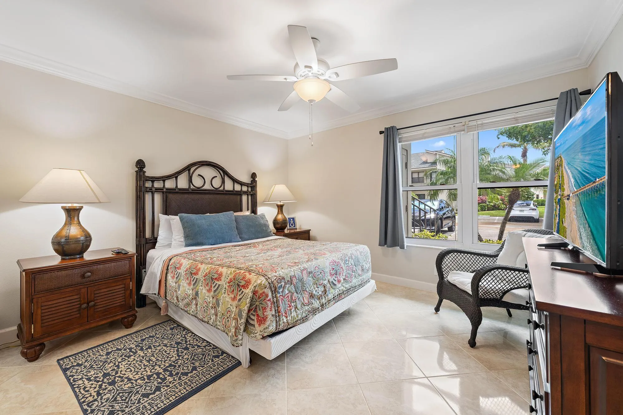 803 Clubhouse Cir-2