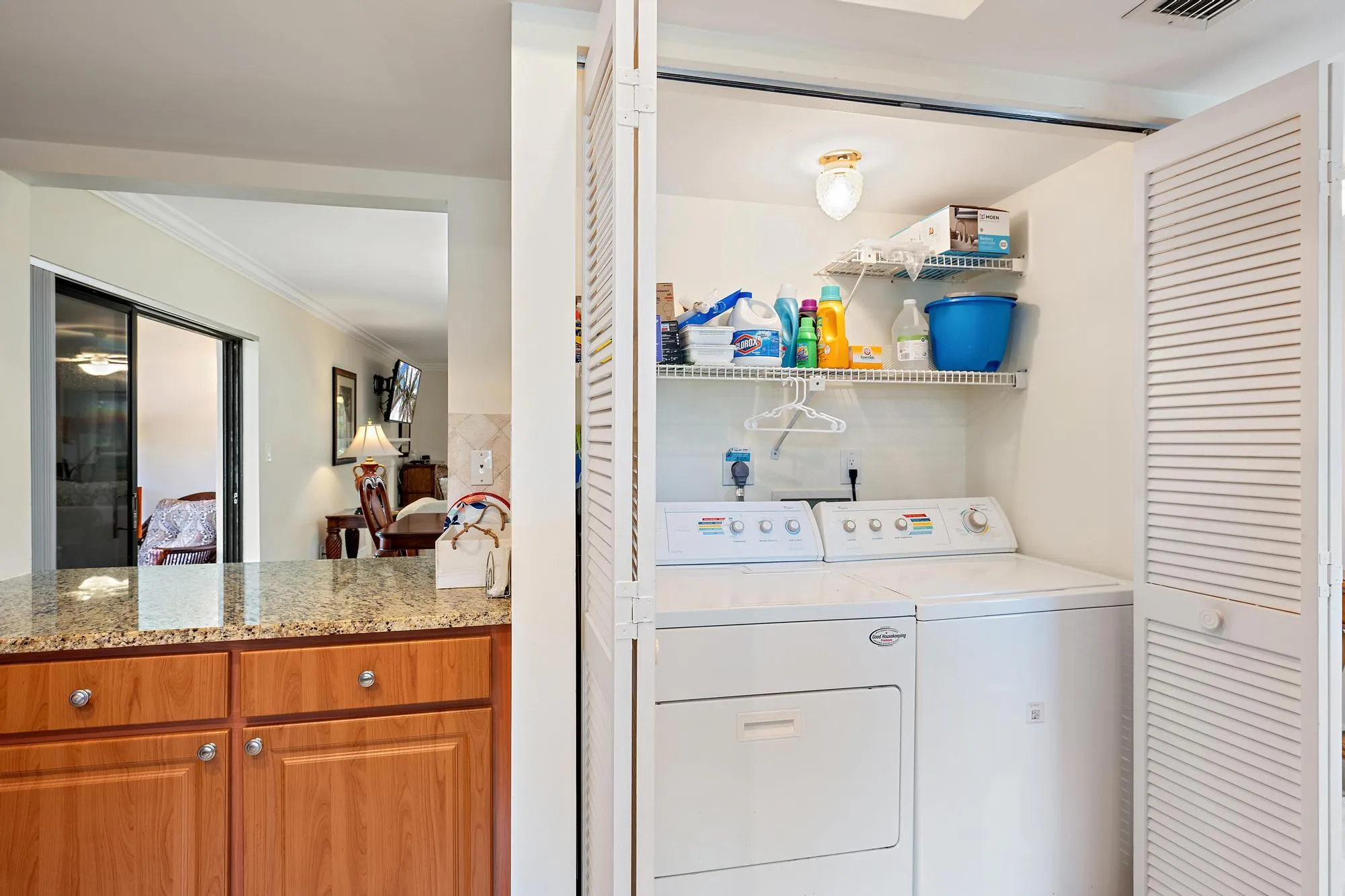 803 Clubhouse Cir-6