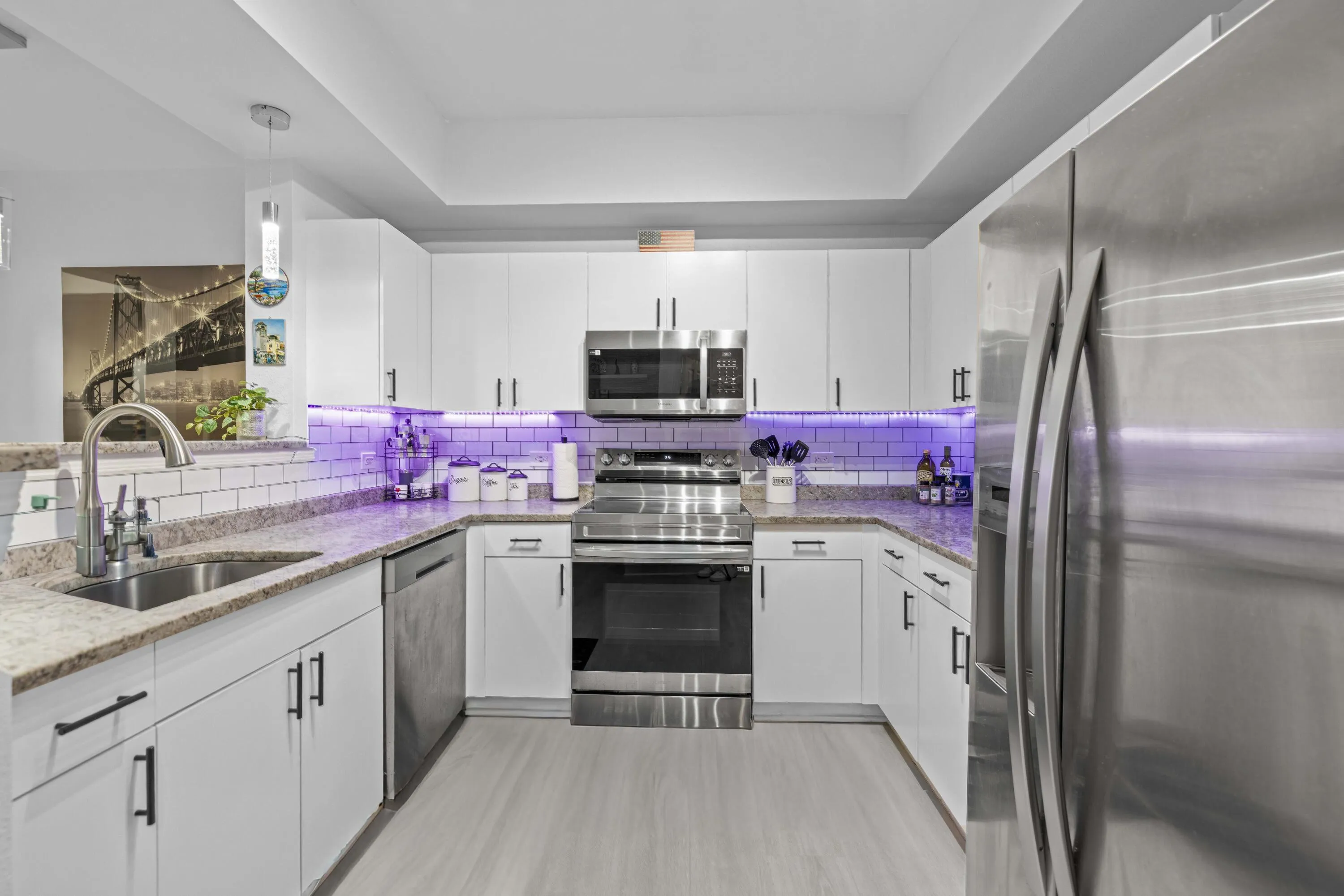533 NE 3rd Ave FTL - Pwayko-9785