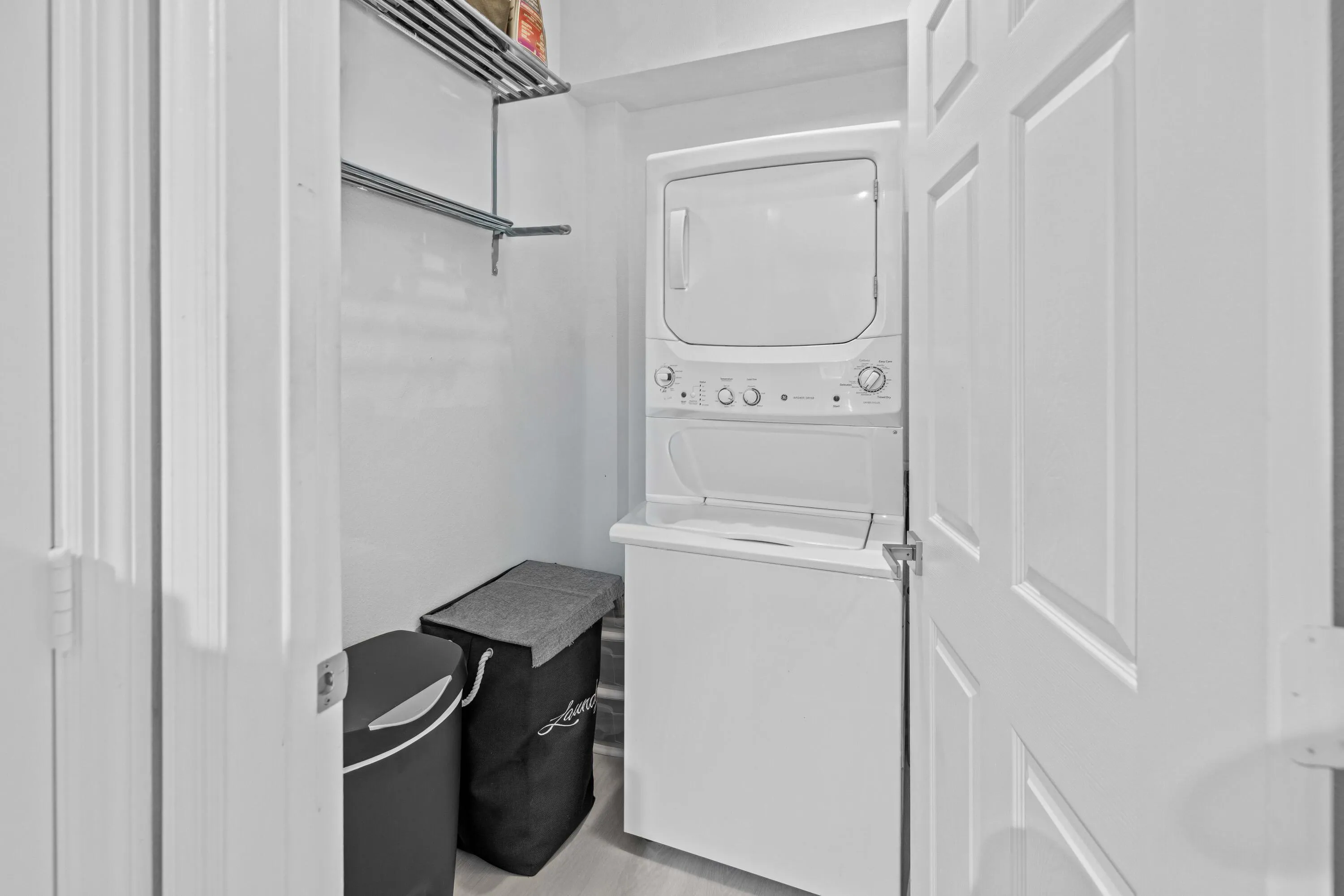 533 NE 3rd Ave FTL - Pwayko-9791