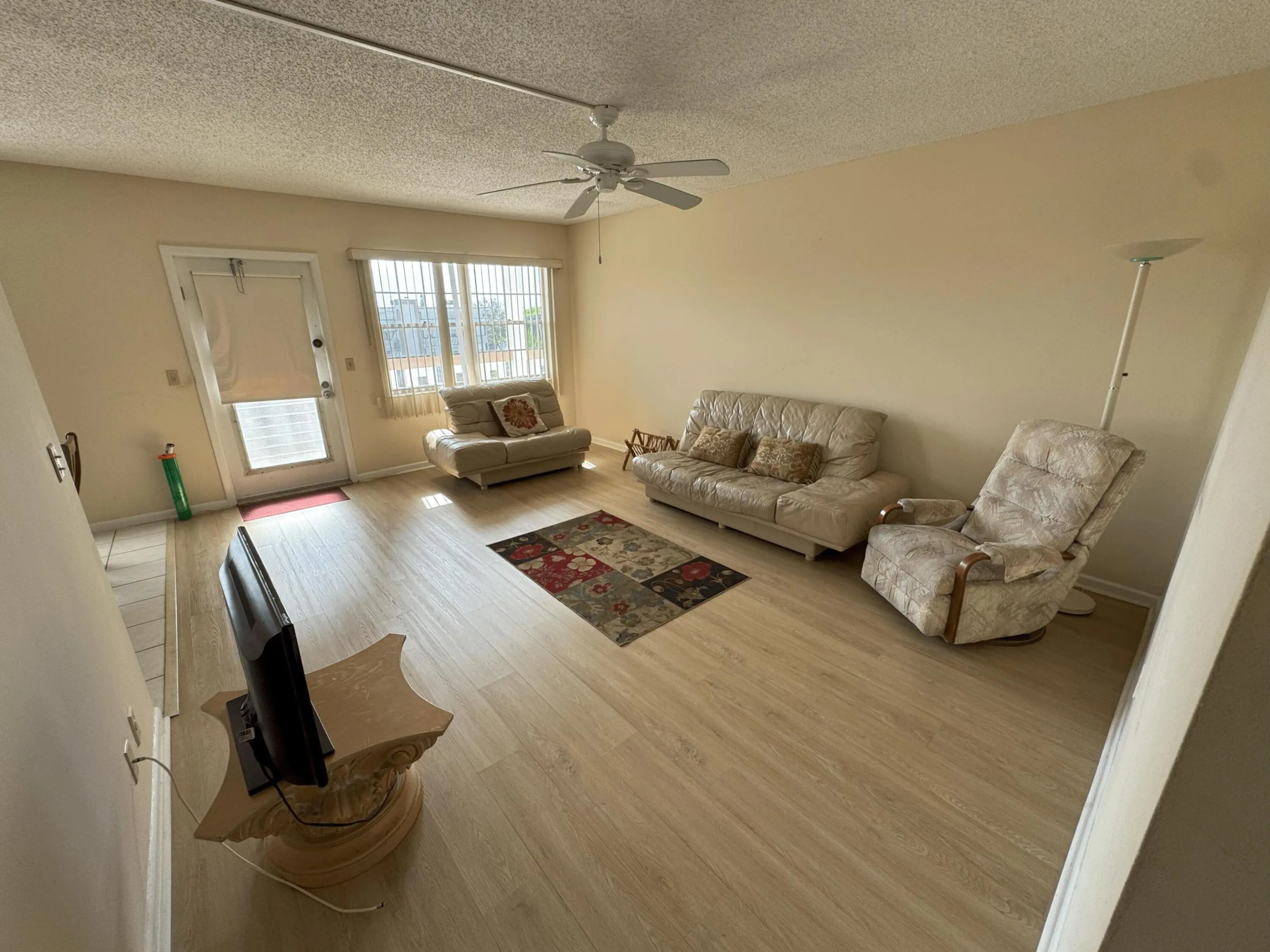 livingroomone