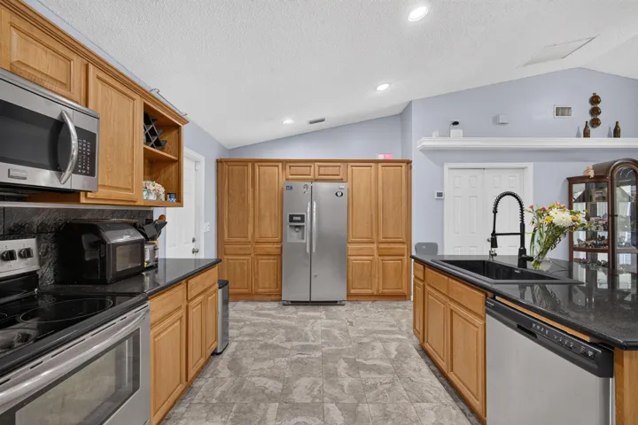 17-web-or-mls-5D1A1406