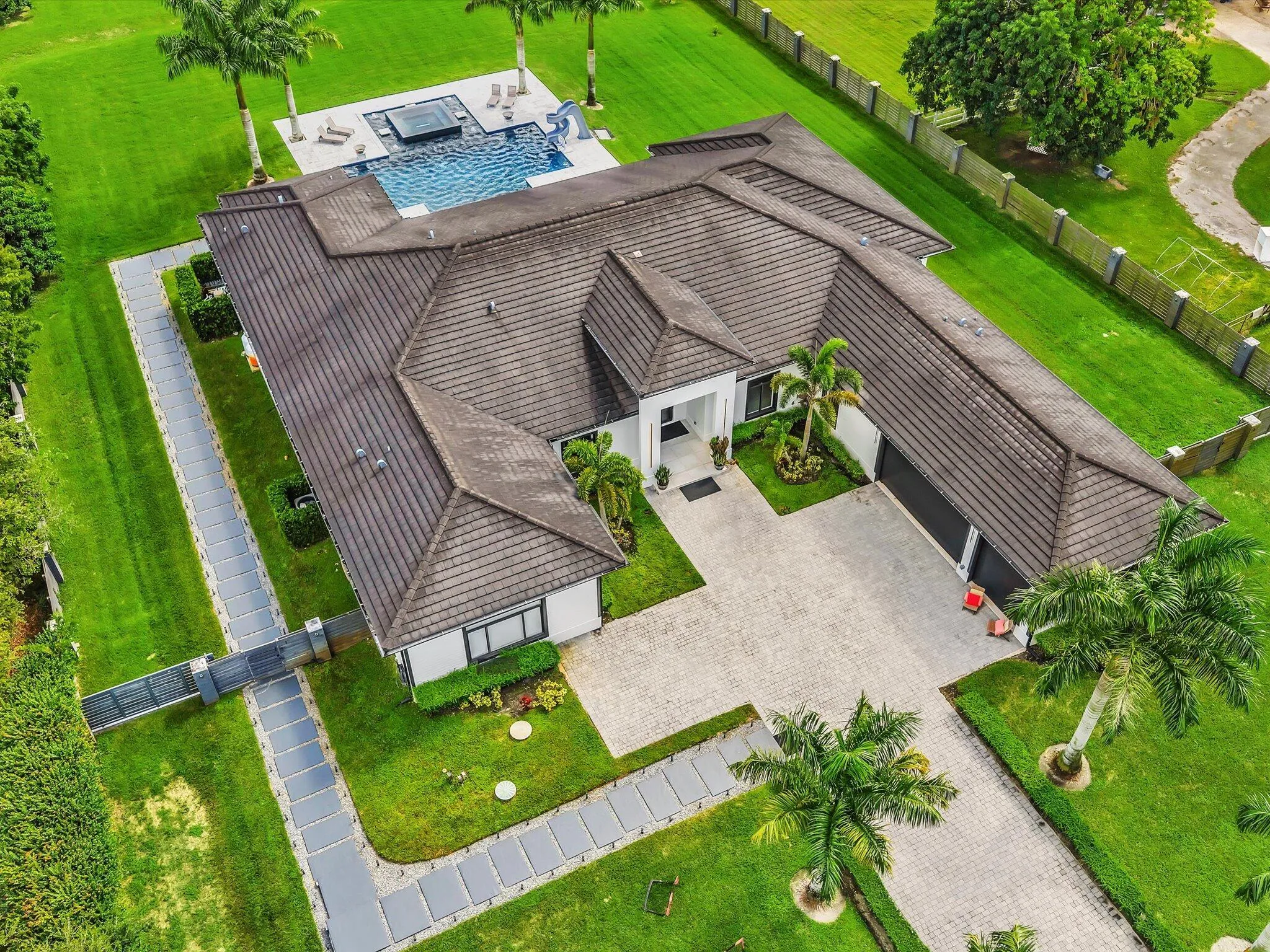 Property photo 92